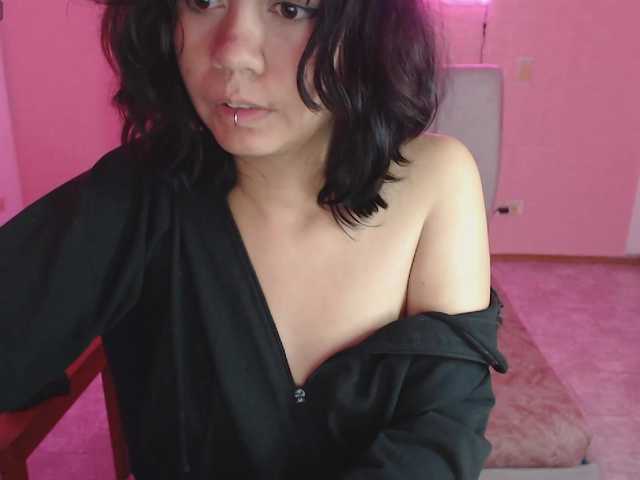 violetdreams-1 live webcam show