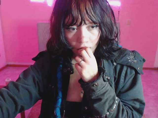 violetdreams-1 live webcam show
