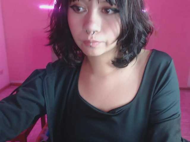 violetdreams-1 live cam on BongaCams