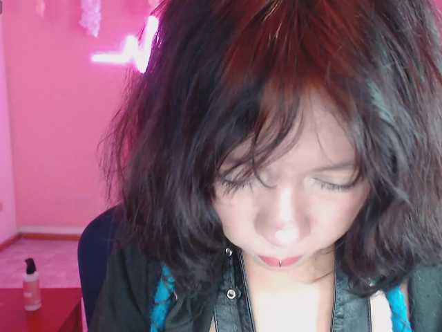 violetdreams-1 live webcam show