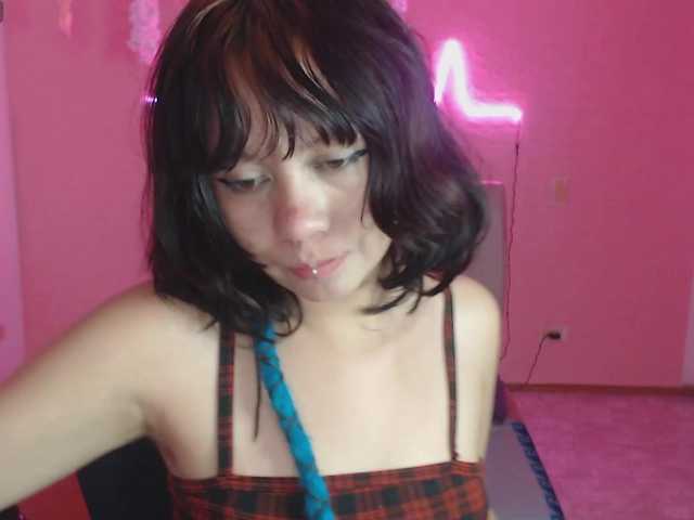 violetdreams-1 live cam on BongaCams