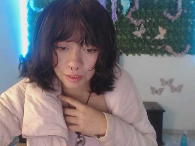 violetdreams-1 live cam on BongaCams