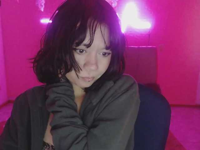 violetdreams-1 live cam on BongaCams