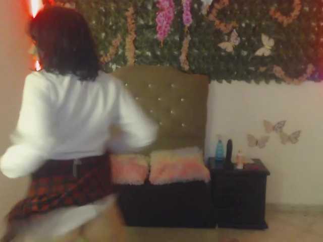 violetdreams-1 live cam on BongaCams
