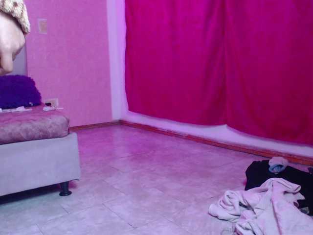 violetdreams-1 live cam on BongaCams