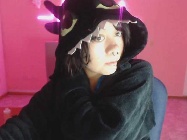 violetdreams-1 live cam on BongaCams