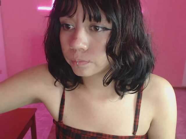 violetdreams-1 live cam on BongaCams