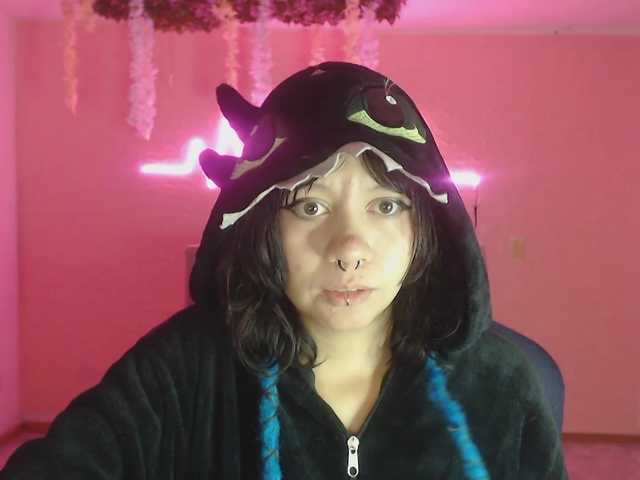 violetdreams-1 live cam on BongaCams