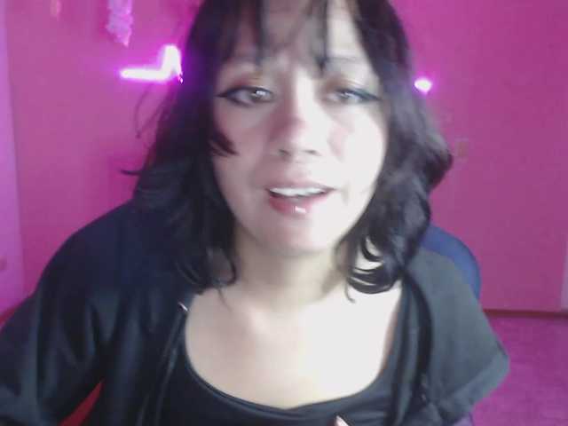 violetdreams-1 live cam on BongaCams