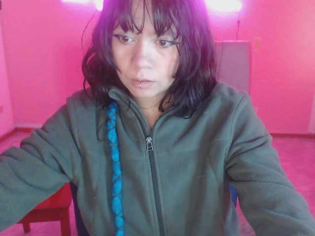 violetdreams-1 live cam on BongaCams