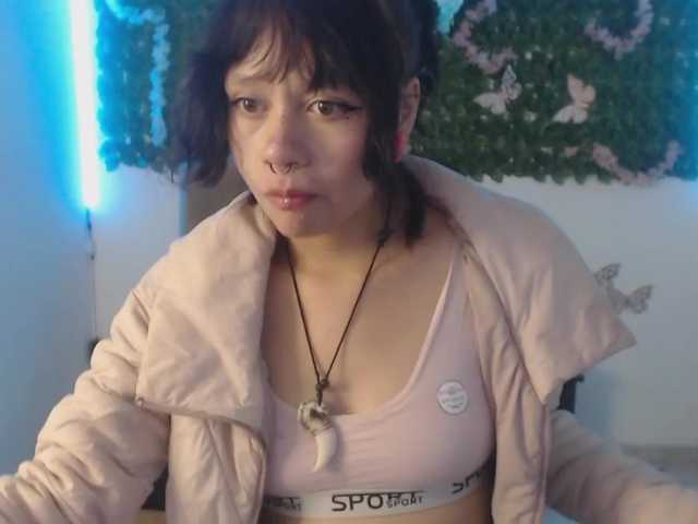 violetdreams-1 live cam on BongaCams