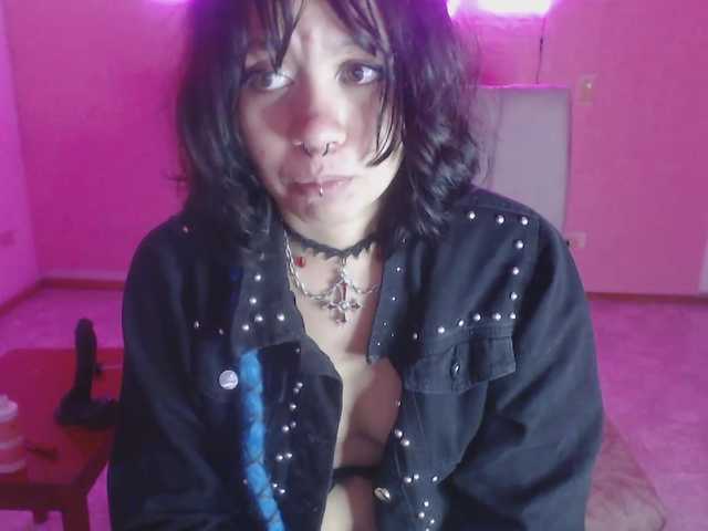 violetdreams-1 live cam on BongaCams