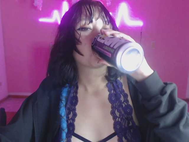 violetdreams-1 live cam on BongaCams