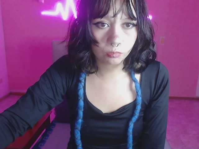violetdreams-1 Прямой эфир на BongaCams