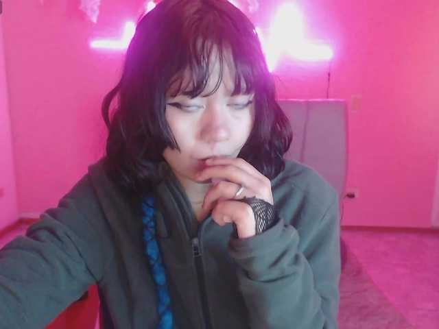 violetdreams-1 live cam on BongaCams