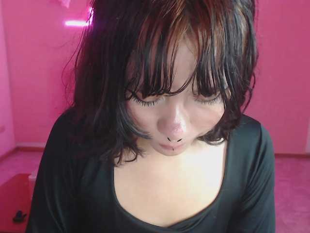 violetdreams-1 live cam on BongaCams