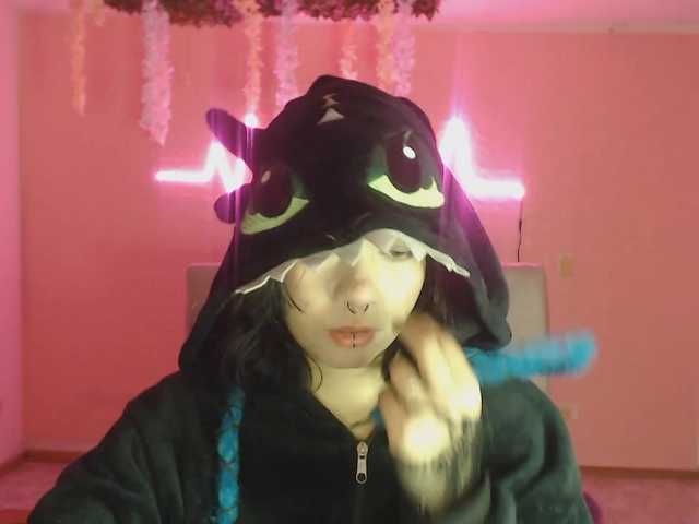 violetdreams-1 live cam on BongaCams