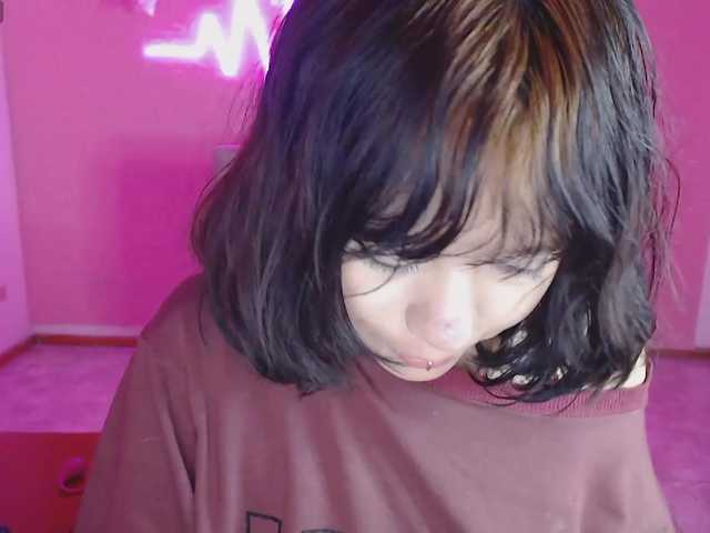 violetdreams-1 live cam on BongaCams