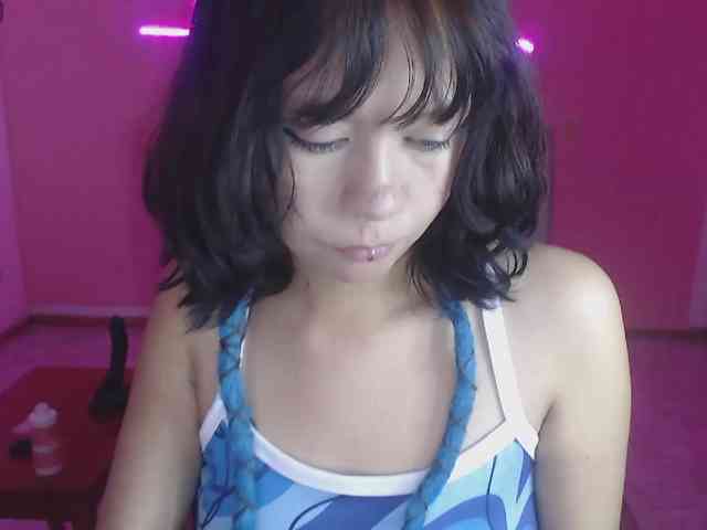 violetdreams-1 Live Webcam on BongaCams
