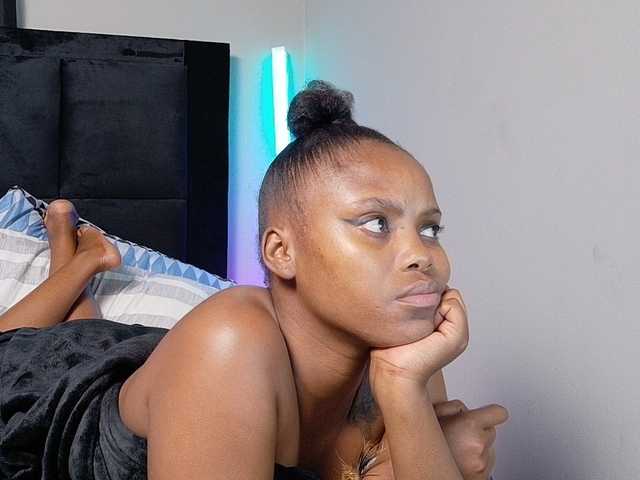 SavageTyra live cam on BongaCams