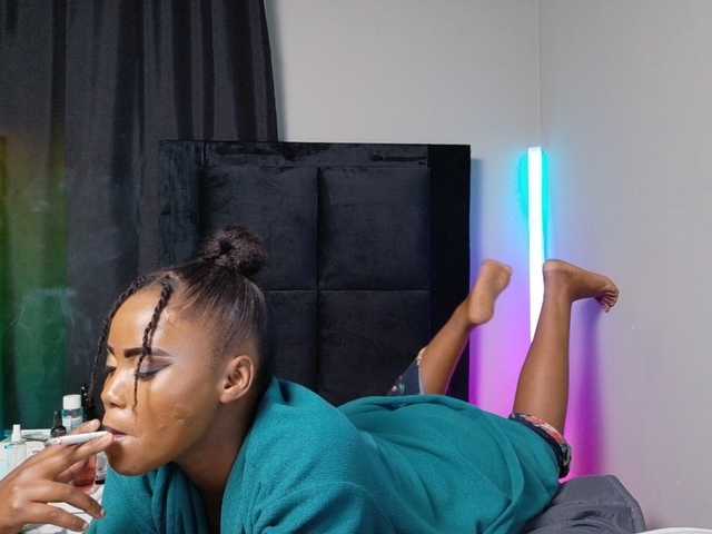 SavageTyra live cam on BongaCams