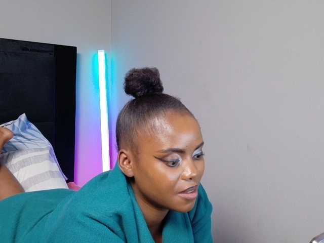 SavageTyra live cam on BongaCams