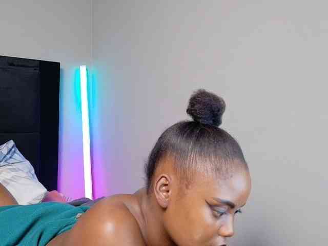 SavageTyra webcam