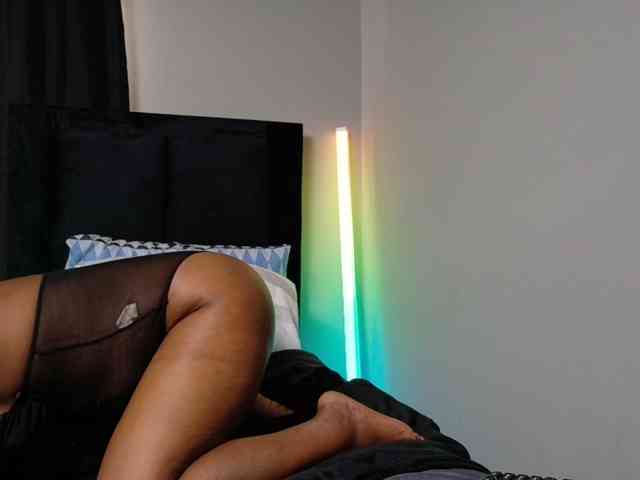 SavageTyra webcam