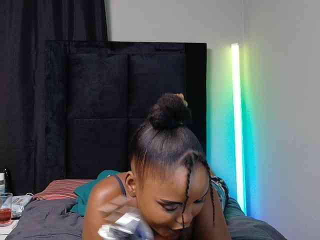 SavageTyra webcam