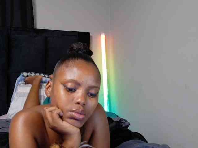 SavageTyra webcam