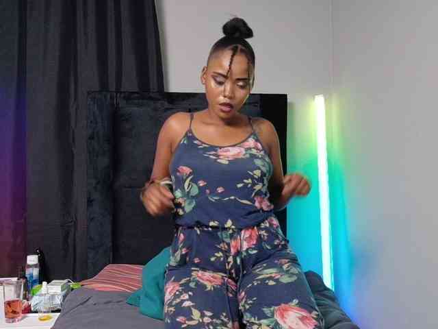 SavageTyra