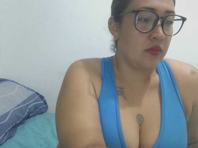Lola-fire69 live cam on BongaCams