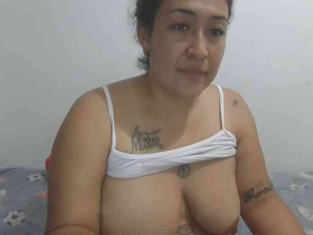 Lola-fire69 webcam