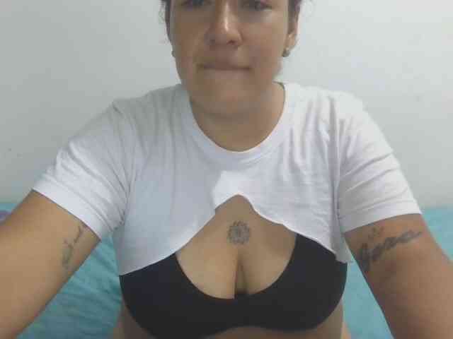 Lola-fire69 webcam