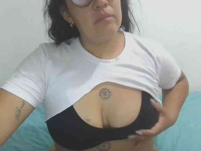 Lola-fire69 webcam