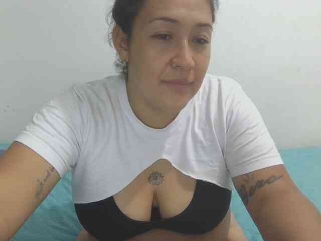 Lola-fire69 webcam