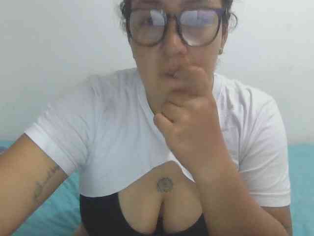 Lola-fire69 webcam