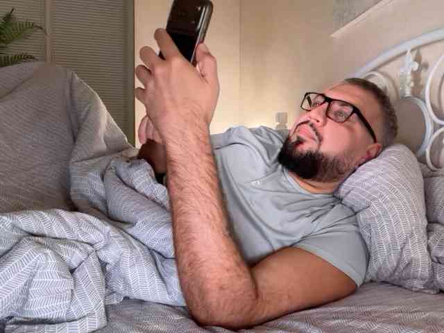 Bear-BE Live Webcam on BongaCams
