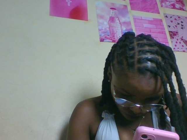 PrettyBlackpearl live cam on BongaCams