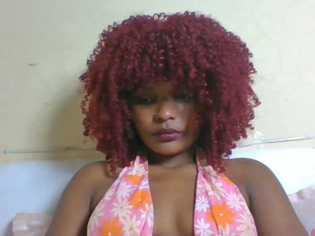 PrettyBlackpearl live webcam show