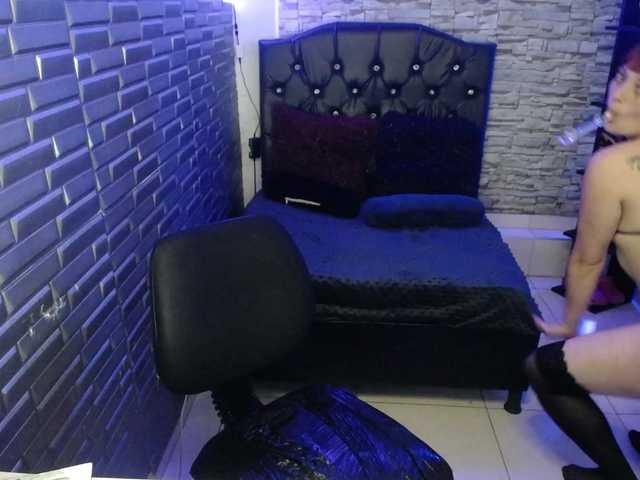 kloe-owen live cam on BongaCams