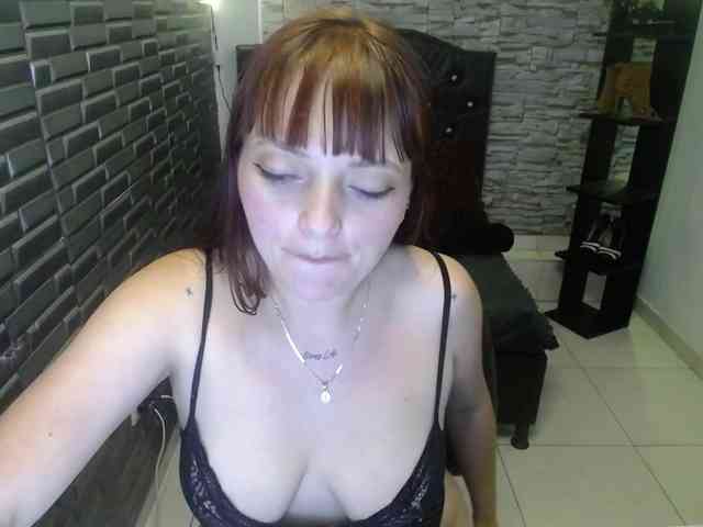 kloe-owen webcam