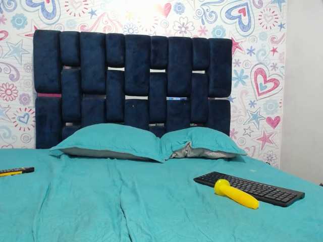 Brithany-adams live cam on BongaCams