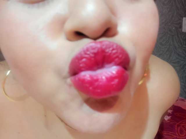 Brithany-adams live cam on BongaCams