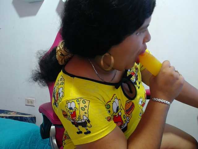 Brithany-adams live cam on BongaCams