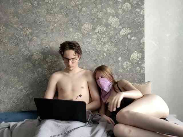 Sexhunters's cam show statistics and live stream