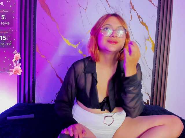 EmberKane live cam on BongaCams