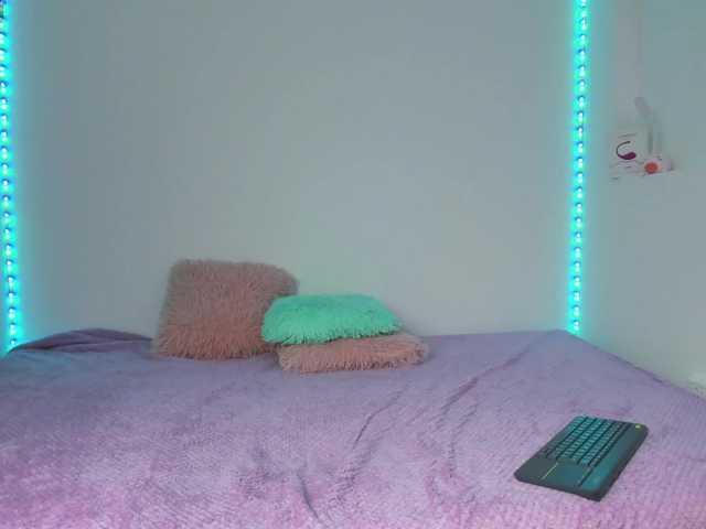 EmberKane live cam on BongaCams