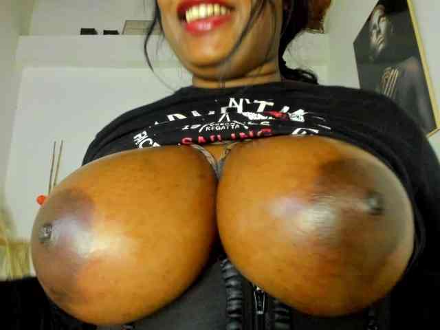 NAJAYLA-ADAMS webcam