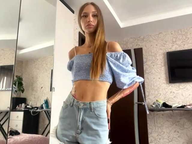 SofiaTanna live cam on BongaCams